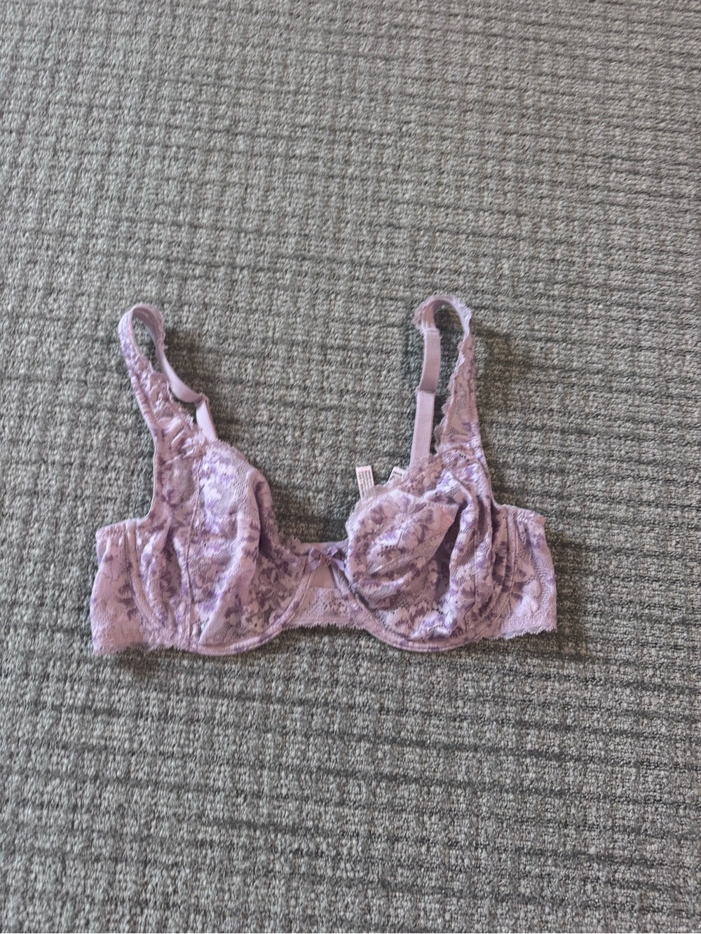 Victoria's Secret Lace Underwire Bra - Light Purple